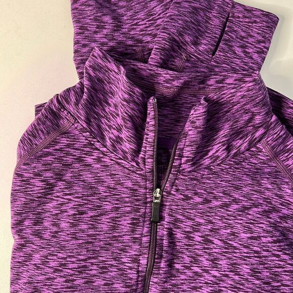 REI Woman’s Medium Purple Quarter Zip with Thumbholes - Picture 1 of 4